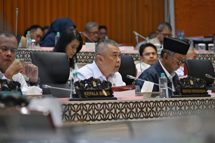FOTO 13 April_Rapat Kerja (Raker) Evaluasi Pelaksanaan Infrastruktur dan Layanan Transportasi Arus Mudik dan Balik Lebaran di Gedung DPR Senayan Jakarta.