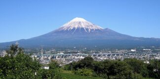 Wisatawan Asing Kunjungi Jepang Wajib Bayar Pajak Rp325.000 Mulai Juli 2026