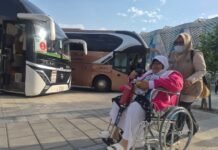 Layanan Berlapis Petugas Haji di Bandara Bandara Pangeran Mohammad bin Abdulaziz