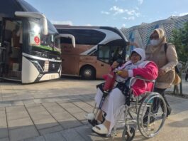 Layanan Berlapis Petugas Haji di Bandara Bandara Pangeran Mohammad bin Abdulaziz