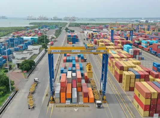 Arus Peti Kemas TPS pada Februari 2026 Tetap Tumbuh