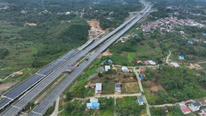 FOTO 31 Mei_Akses menuju Ibu Kota Nusantara (IKN) semakin singkat dengan progres pembangunan Jalan Tol IKN Seksi 3A-2. (dok. hutamakarya)