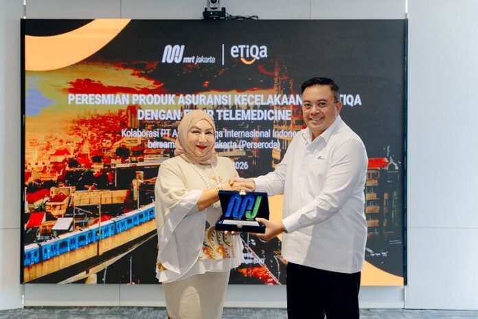 FOTO 13 Juni_MRT Jakarta dan Etiqa Insurance meluncurkan program perlindungan