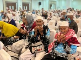 Penerbangan 121.301 Jemaah dan Petugas Haji Tiba di Tanah Air