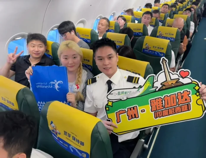 FOTO 23 Juni_Maskapai Spring Airlines memperluas konektivitas antara Republik Rakyat Tiongkok dan Indonesia. 1