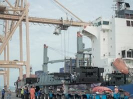 PT INKA Kirim Dua Unit Locomotive Platform ke Australi