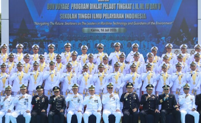 FOTO 16 Juli_Para lulusan Sekolah Tinggi Ilmu Pelayaran (STIP) Indonesia. dok. bpsdmp 1