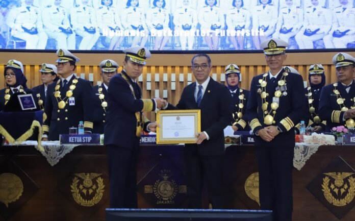 FOTO 16 Juli_Wisuda 361 Perwira Transportasi Laut Sekolah Tinggi Ilmu Pelayaran (STIP) Indonesia 1 INI