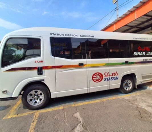 KAI Daop 3 Cirebon Permudah dan Perkuat Mobilitas Pelanggan dengan Shuttle ke Kuningan