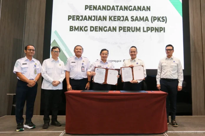 FOTO 5 Juli_Penandatanganan Perjanjian Kerja Sama dan pelaksanaan Rapat Koordinasi (Rakor) Ke-4 BMKG - AirNav Indonesia Tahun 2026 di Jakarta. airnav