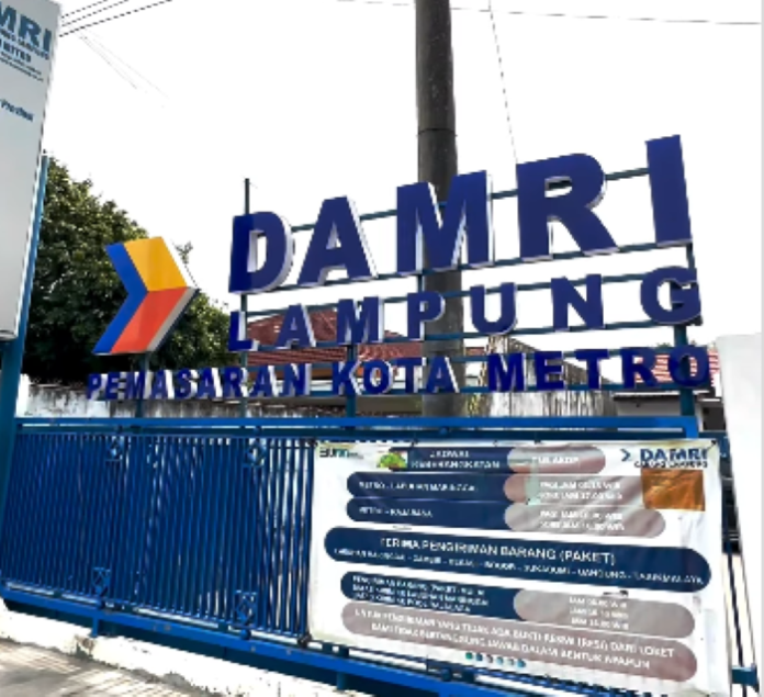 FOTO 1 Agustus_DAMRI di Lampung