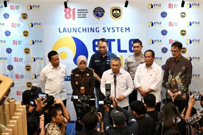 FOTO 10 Agustus_Peluncuran Sistem Penegakan Hukum Melalui Alat Bukti Rekaman Elektronik Pelanggaran Lebih Dimensi dan Lebih Muatan (ETLE HUB) 1