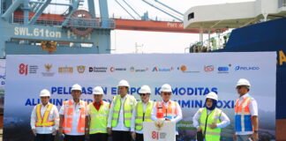 Ekspor Produk Alumina Kembali Berjalan melalui Pelabuhan Pontianak
