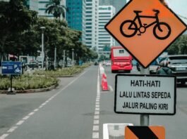 Jalur Sepeda di Jakarta: Antara Dilema Efektivitas, Mandat Regulasi dan Solusi Masa Depan