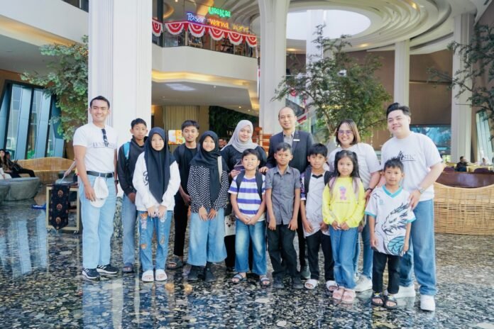 FOTO 2 Agustus_Grand Mercure Malang Mirama bersama 10 anak asuh 3