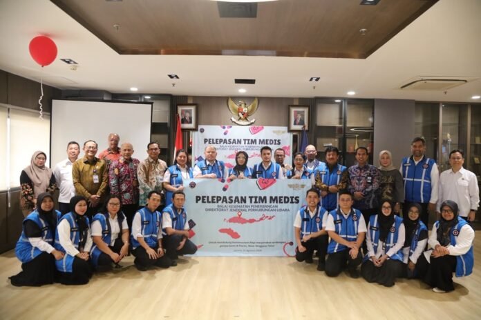 FOTO 22 Agustus_Pelepasan keberangkatan Tim Medis Balai Kesehatan Penerbangan untuk tugas kemanusiaan pelayanan kesehatan pascagempa NTT 2