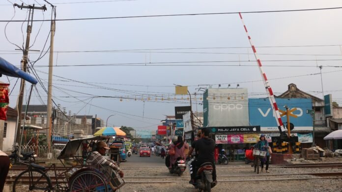 FOTO 24 Agustus_Penutupan permanen JPL 183 Km 79+888 di Jalan Ki Maklum R.T. Hadiwinangun, Rangkasbitung, Kabupaten Lebak. 1