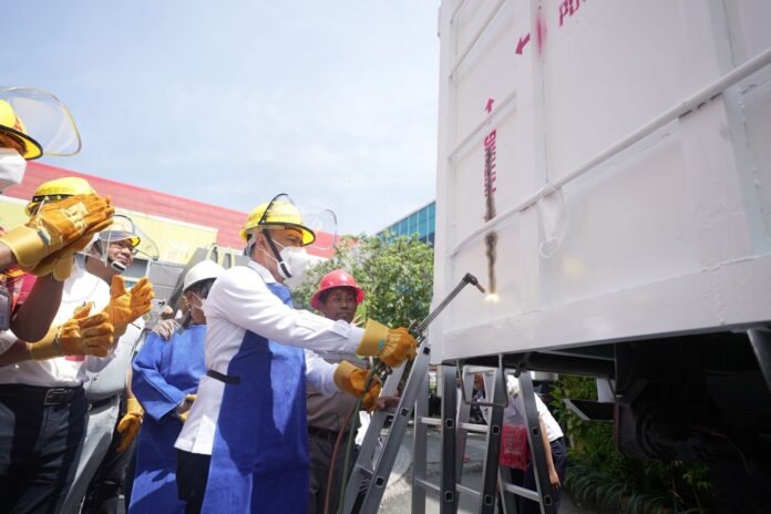 FOTO 28 Agustus_Kegiatan Normalisasi dan Penyesuaian Dimensi Kendaraan Angkutan Barang di Kalimantan Timur. dok. hubdatkemenhub. 1