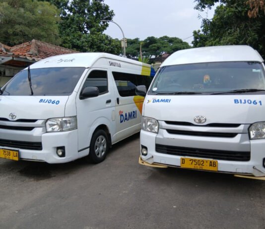 DAMRI di Bandara Husein Sastranegara Kembali Beroperasi