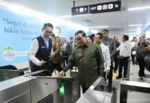 Pelanggan Bisa Bayar Tiket MRT dengan Kartu Kredit Nirsentuh EMV