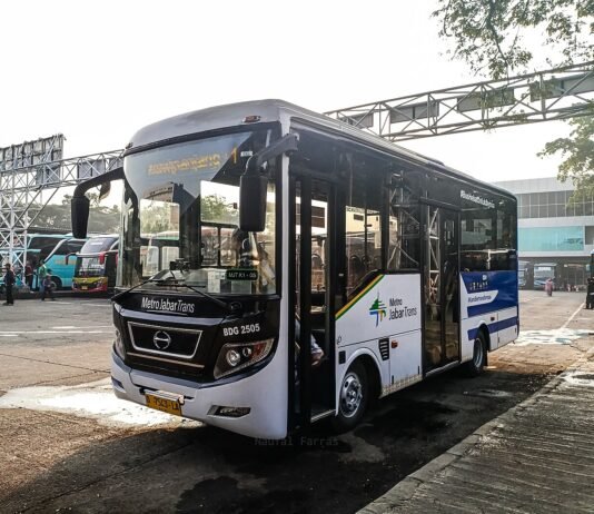 DAMRI Jadi Operator Empat Koridor Metro Jabar Trans
