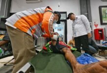 Menhub Instruksikan Prioritas Evakuasi Penumpang KMP Virgo Transport 8
