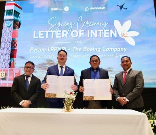 AirNav Indonesia dan Boeing Tandatangan LoI Studi Optimasi Operasional Bandara I Gusti Ngurah Rai