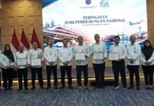 Ditjen Hubdat Berikan Penghargaan pada Insan Perhubungan Berprestasi