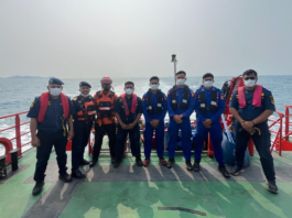 KSOP Banten dan Tim SAR Gabungan Cari Lima Jurnalis Hilang Kontak di Selat Sunda