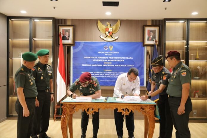FOTO 21 Okt_Penandatanganan Perjanjian Kerja Sama tentang penggunaan sementara dan penggunaan bersama hubud 1 INI