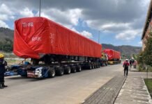 KAI Logistik Selesaikan Pengiriman 8 Unit KRL dari Banyuwangi ke Kalimas